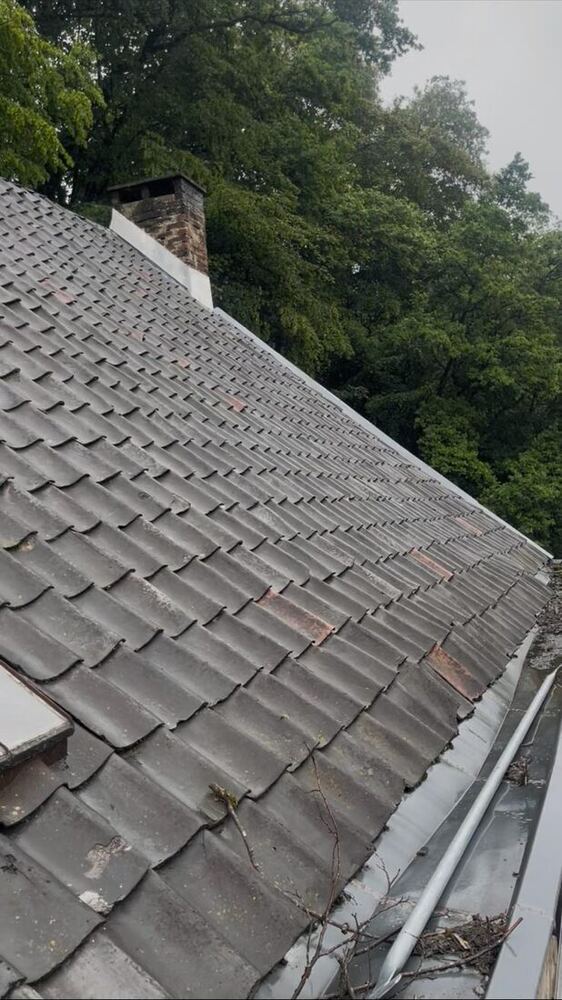 Toiture avant rénovation — Couverture par Balo Toiture en Belgique